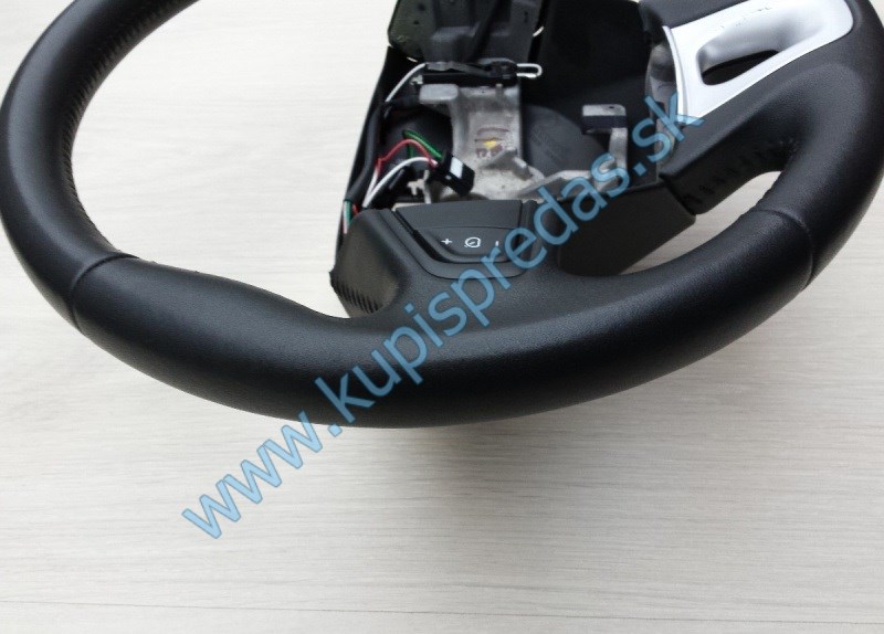 Volant RENAULT MEGANE 3 / SCENIC / KANGOO